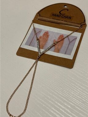 Hand Chain V-Style Gold Hand Harness with Crystals